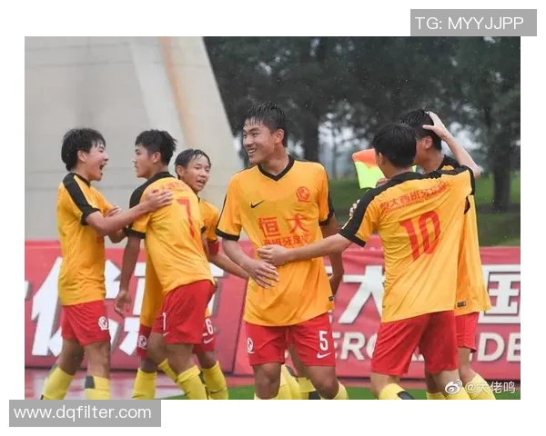 帕尔梅vs对手激战即将上演球迷期待精彩瞬间与胜利时刻 帕尔梅vs对手激战即将上演球迷期待精彩瞬间与胜利时刻